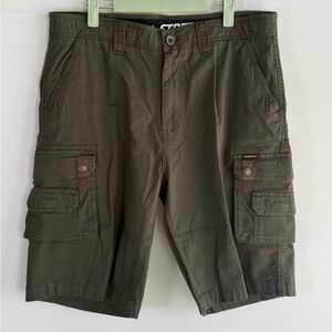 Stanley stretch cargo shorts • Men’s size 32
